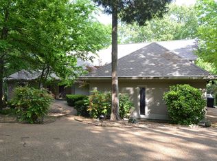 9112 Rocky Point Rd, Soddy Daisy, TN 37379