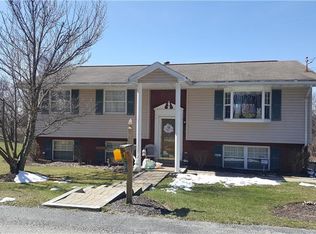 493 Pleasant View Smock Rd, Smock, PA 15480
