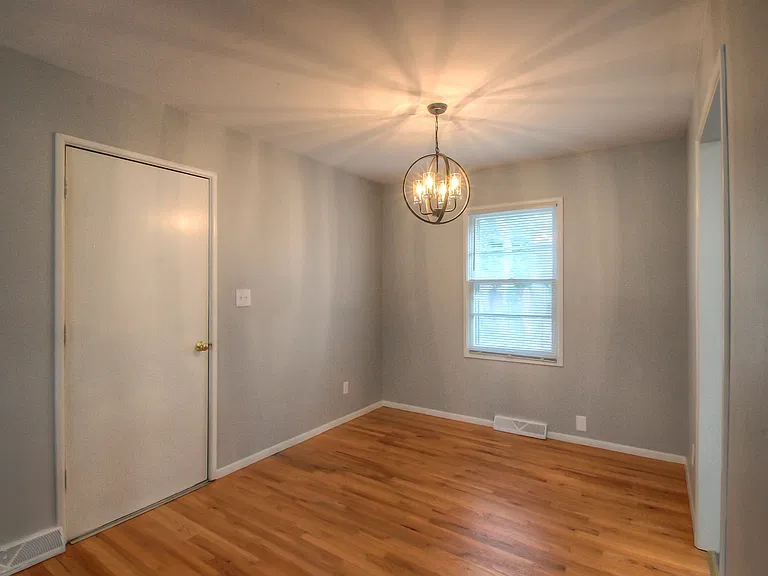 7747 Howe Dr — Photo 5
