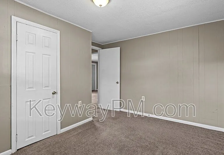 116 Argyle Ave #B — Photo 10
