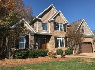 212 McGlocklin Way, Bowling Green, KY 42101