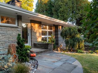 48 Lounsbury Rd, Fairfield, CT 06825