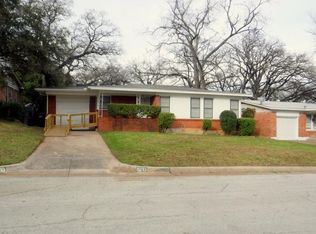 6213 Woodbine Dr, Fort Worth, TX 76112