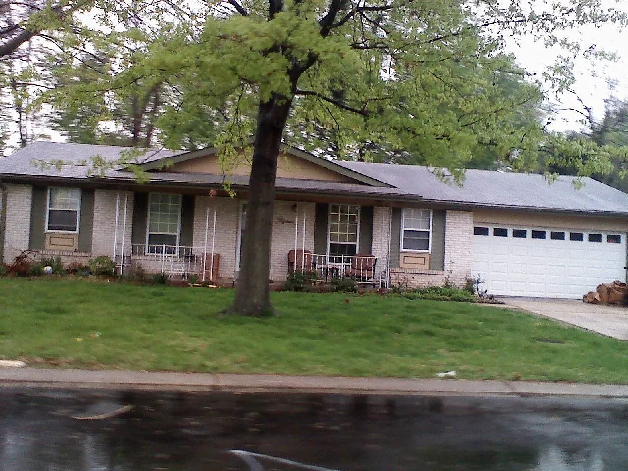 15 W Meadow Dr photo 1