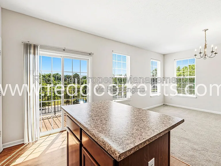 13340 Golden Gate Dr E — Photo 8