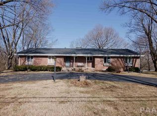 2211 E Truitt Rd, Chillicothe, IL 61523