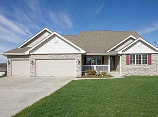 1730 Hilltop Cir, Pleasant Hill, IA 50327