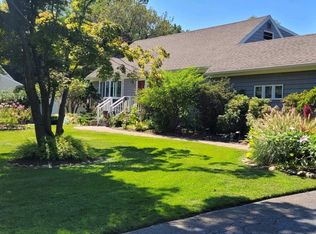 22 Valentine Rd, Shoreham, NY 11786