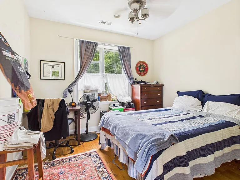 609 Idlewood Ave — Photo 9