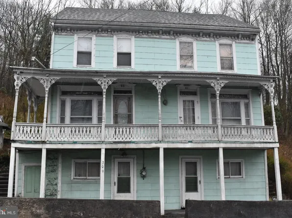 309 & 311 Mount Olive Blvd, Shenandoah, PA 17976