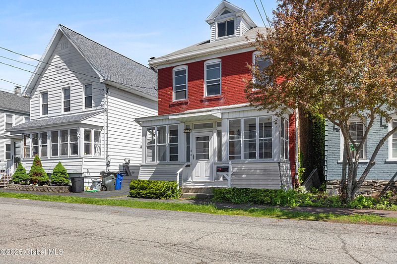 3rd image of 9 Archibald Street