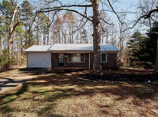 205 Timberlane Dr, Walhalla, SC 29691