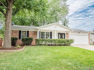 29 Pilot Hill Dr, Saint Peters, MO 63376