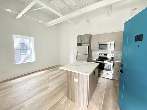 3rd image of 2826 Salmon St #G2o6