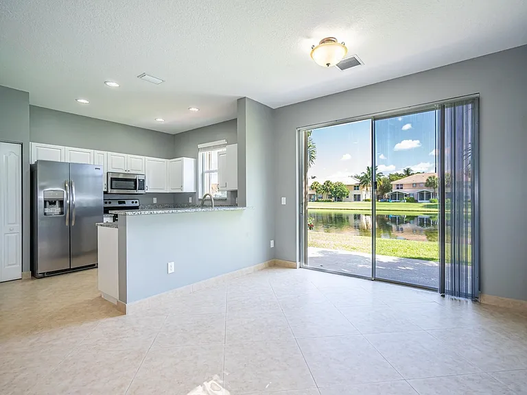460 Rainbow Springs Ter — Photo 5
