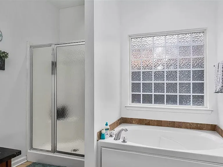 268 Oxmoor Pl — Photo 3
