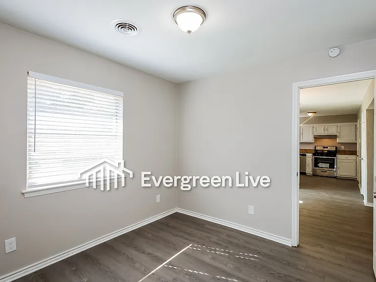 2940 Old North Rd — Photo 6