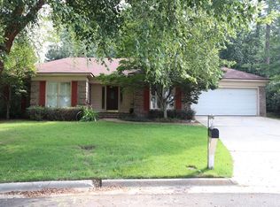 2 Panstone Ct, Columbus, GA 31909