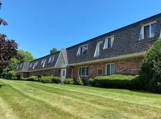 2030 Chateau Ct #17, Grafton, WI 53024