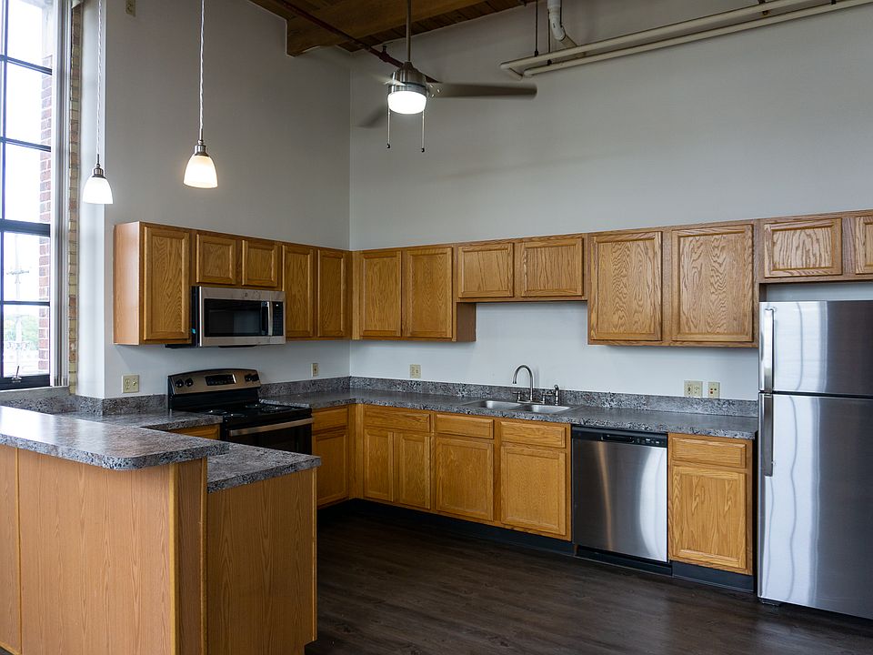 Off Broadway Apartments 555 7th St NW Grand Rapids MI Zillow