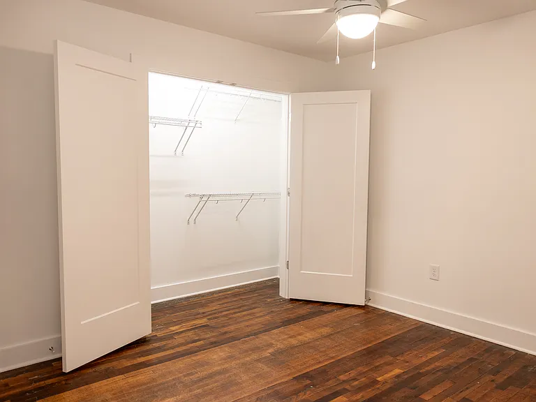 Overton Lofts — Photo 22