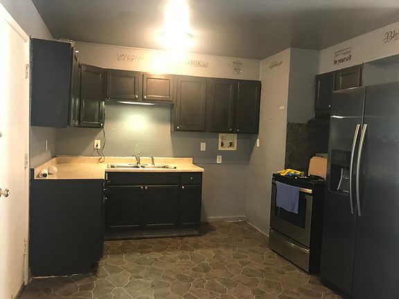 4th image of 10800 Newton Ave