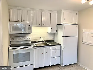 3433 Lower Mountain Rd #B5 — Photo 7