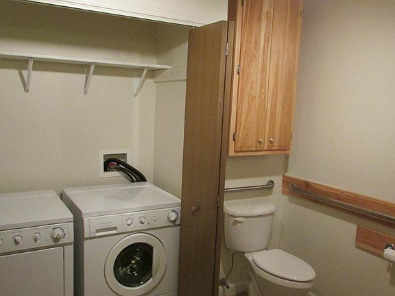 Wash/Dry, tall stool