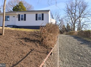 17445 Wilson St, Dumfries, VA 22026