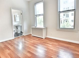 25-88 37th St #2, Astoria, NY 11103