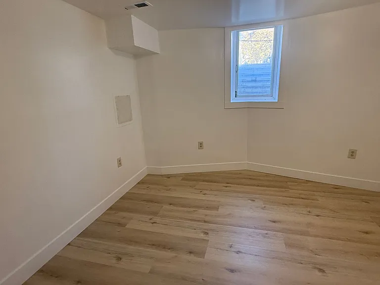 87 C St — Photo 10