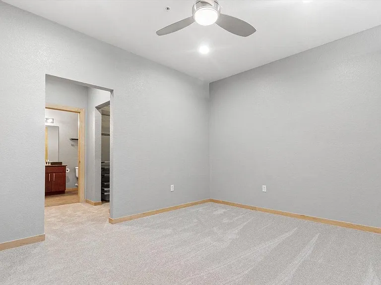 601 E Ogden Ave #505 — Photo 9