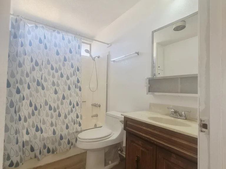 1050 Alta Ave #B — Photo 7