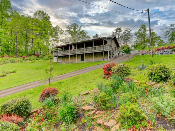188 Norris Shores Ln, Sharps Chapel, TN 37866