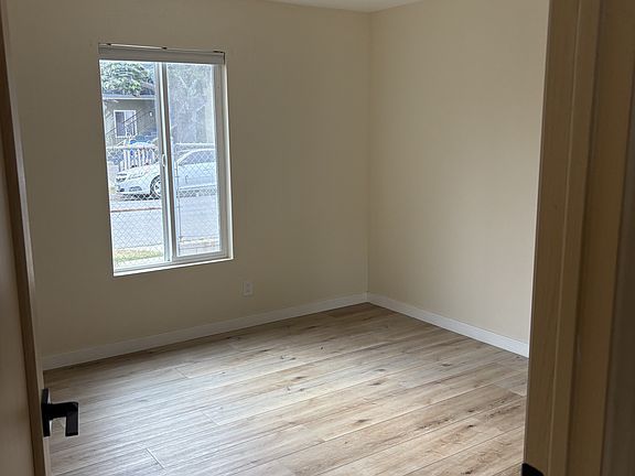 5th image of 1504 253rd St #1