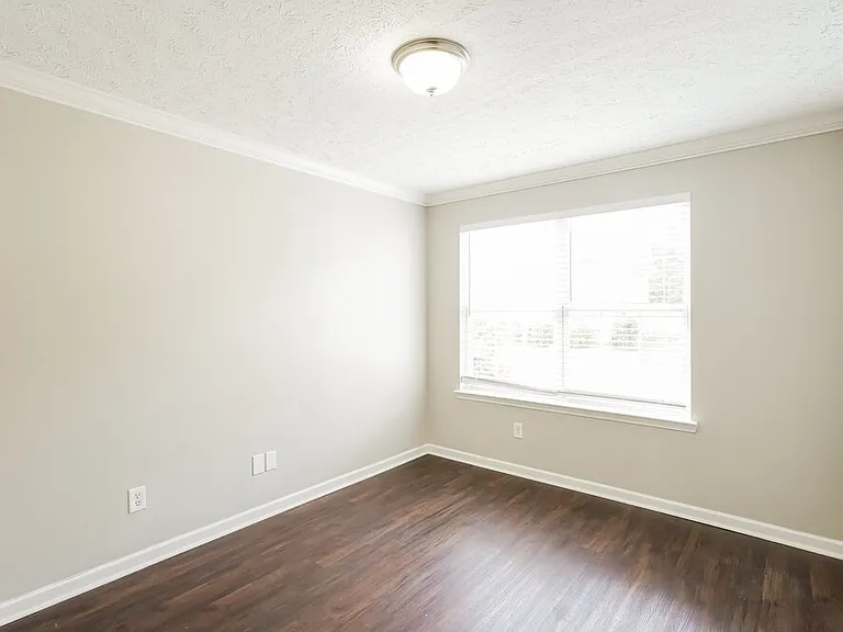 1428 Sprucedale Dr — Photo 11