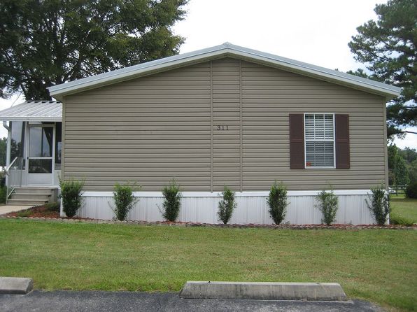 311 SW Woodberry Ct