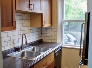 92 Vernon St, Providence, RI 02903