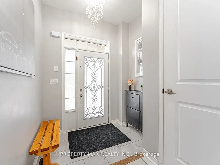 66 Rimrock Cres — Photo 6