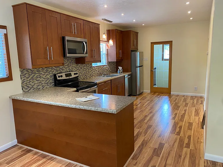 1508 S Lincoln St — Photo 17
