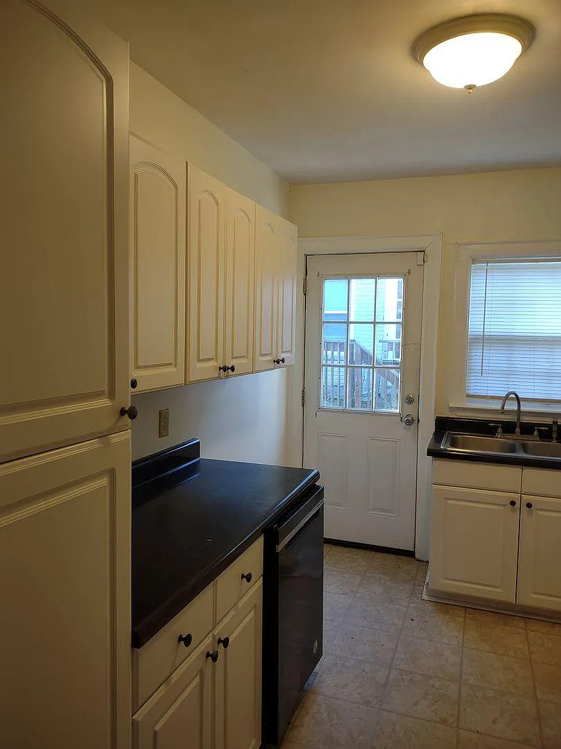 605 Waccamaw Ave — Photo 2