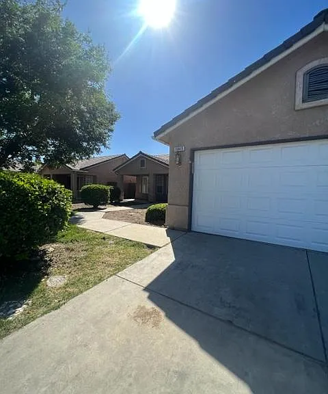 3845 Primrose St — Photo 3