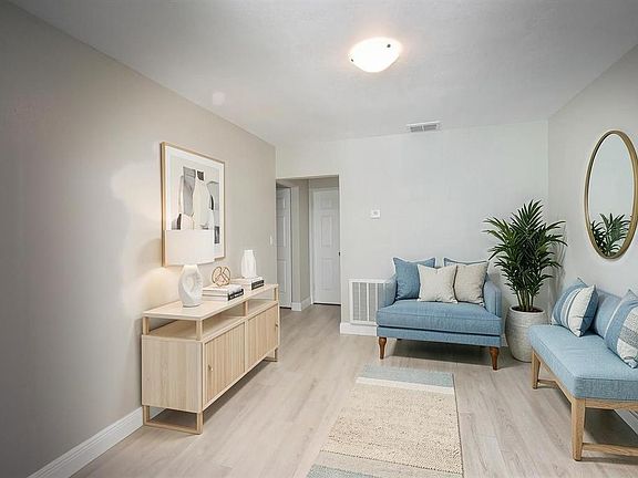 3rd image of 4027 7TH STREET S