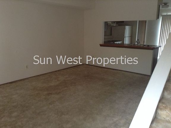 2nd image of 2808 Parque De Oeste Dr APT 4