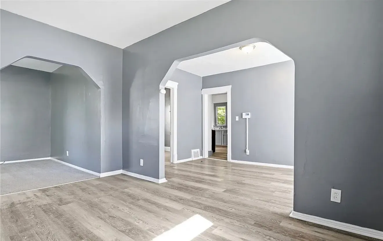 4 bed, $1,600 — Photo 3