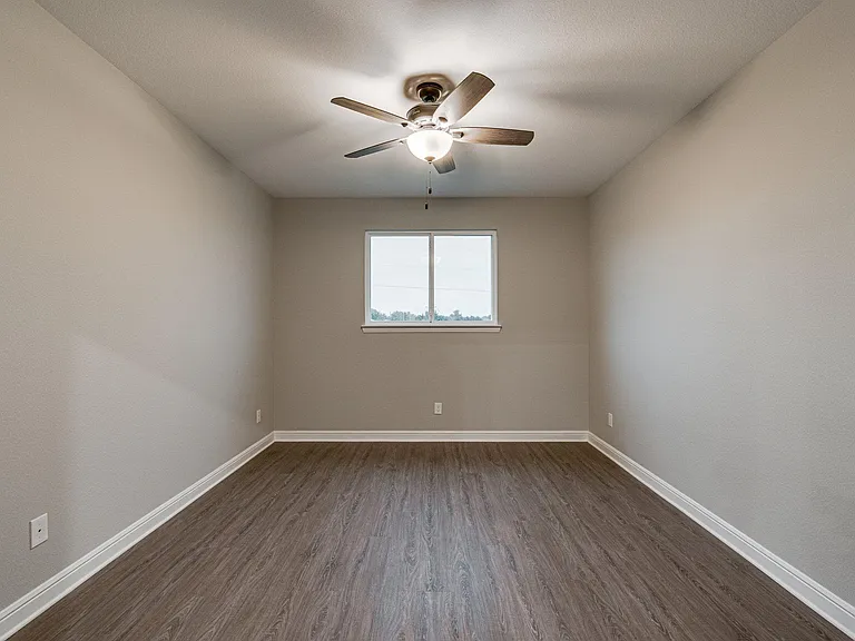 8247 Heritage Glen Dr #1 — Photo 24
