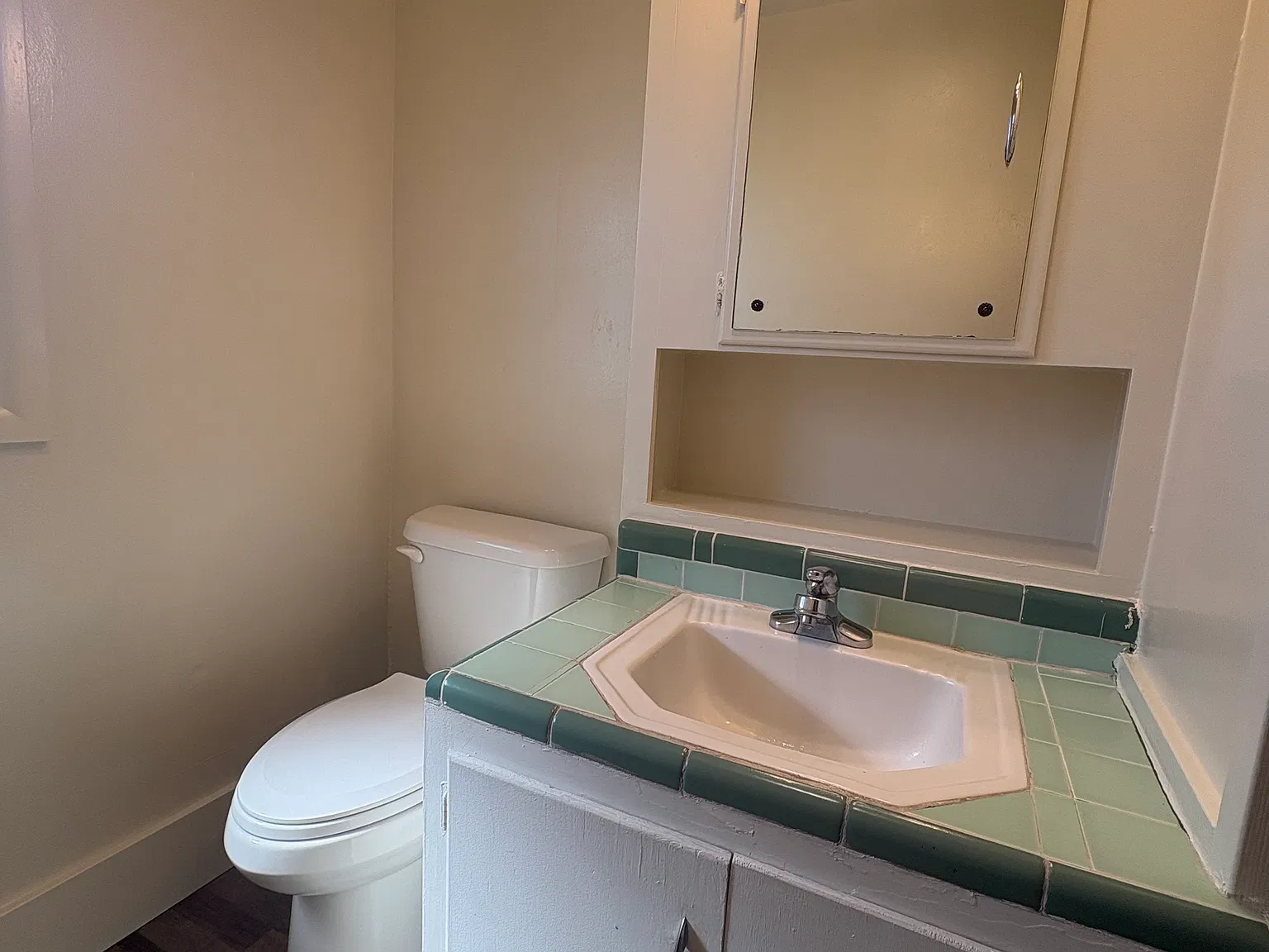 Studio, 450 sqft, $1,000 — Photo 4