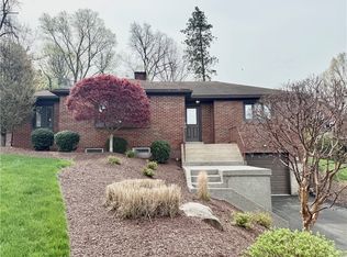 211 Lesnett Rd, Pittsburgh, PA