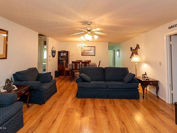 4th image of 8886 SW 95th St Unit C