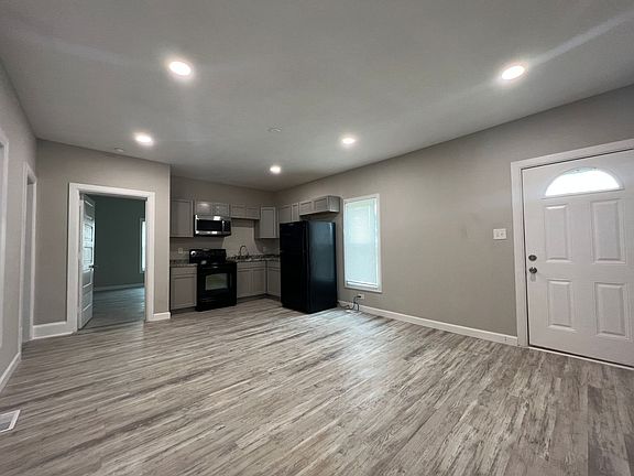 2nd image of 842 S Government St APT A